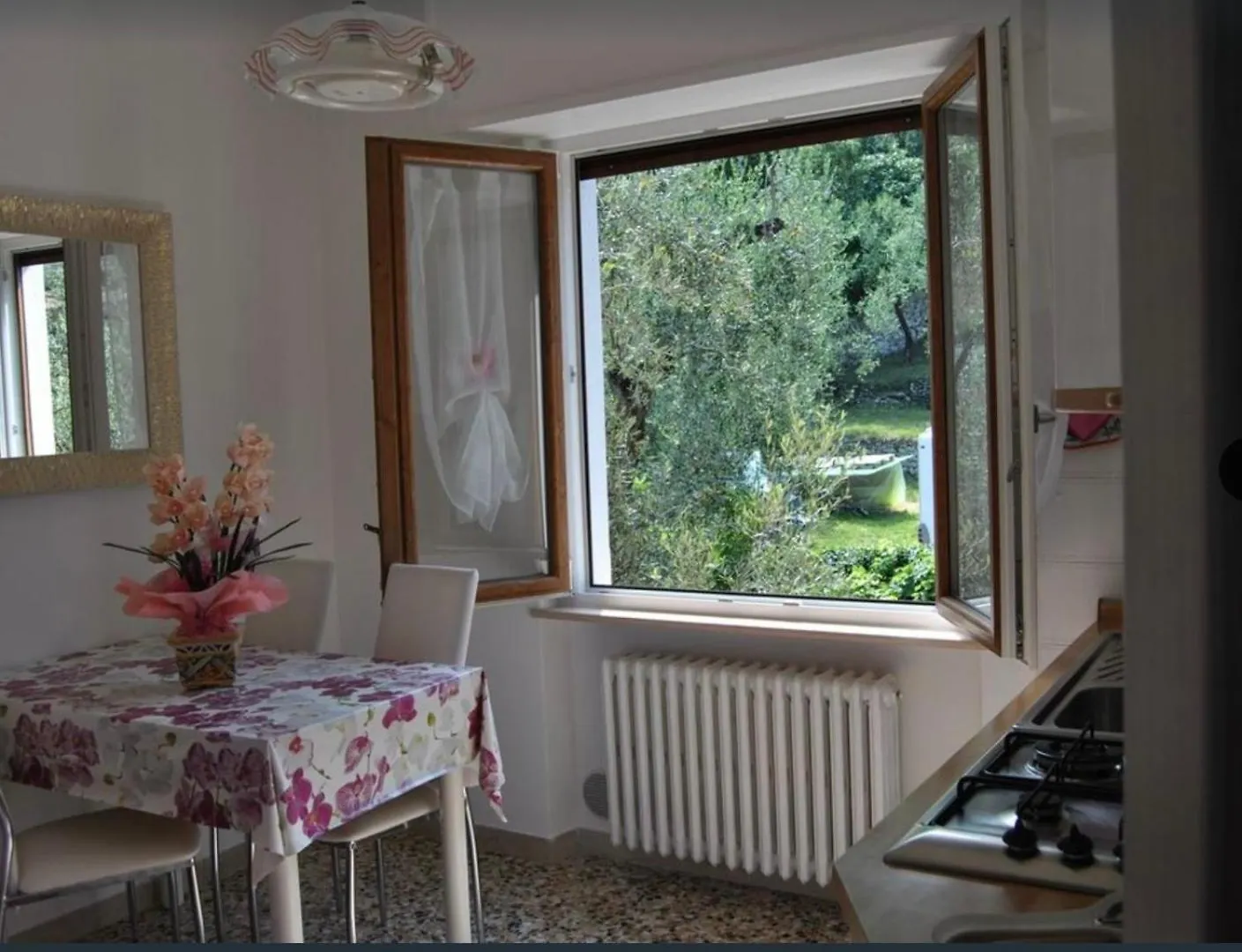 Daire Romantico Appartamento A Cassone Di Malcesine İtalya
