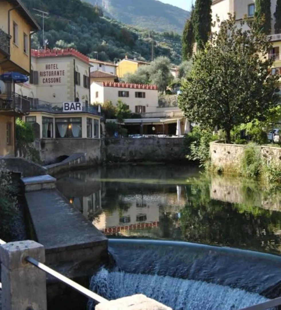 Romantico Appartamento A Cassone Di Malcesine